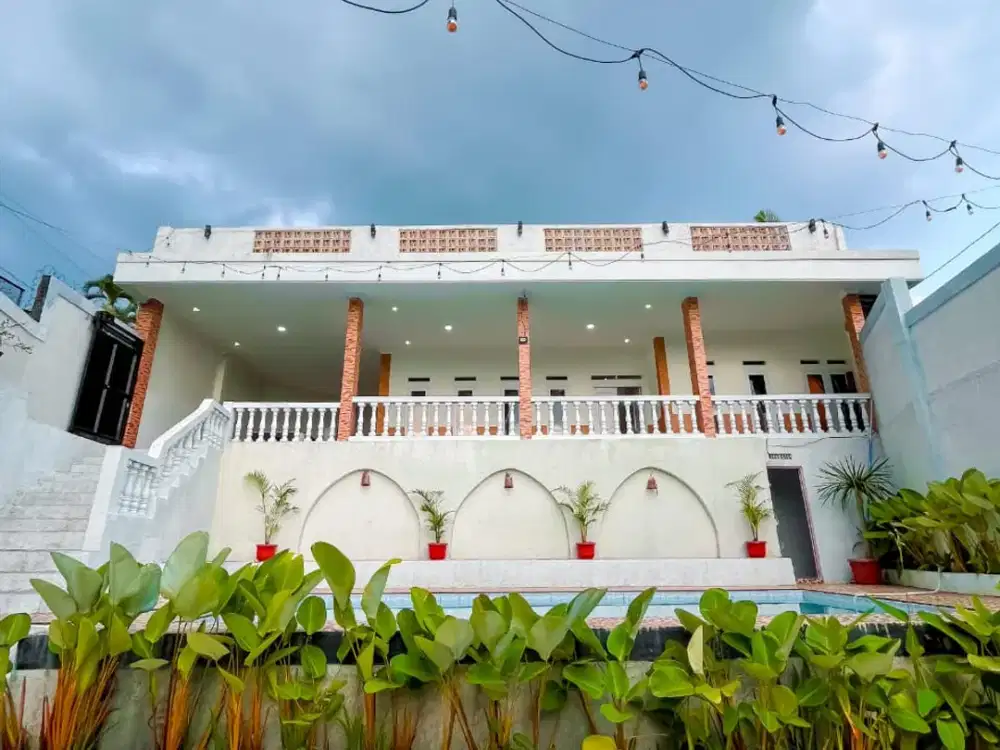 Dijual villa di puncak cisarua