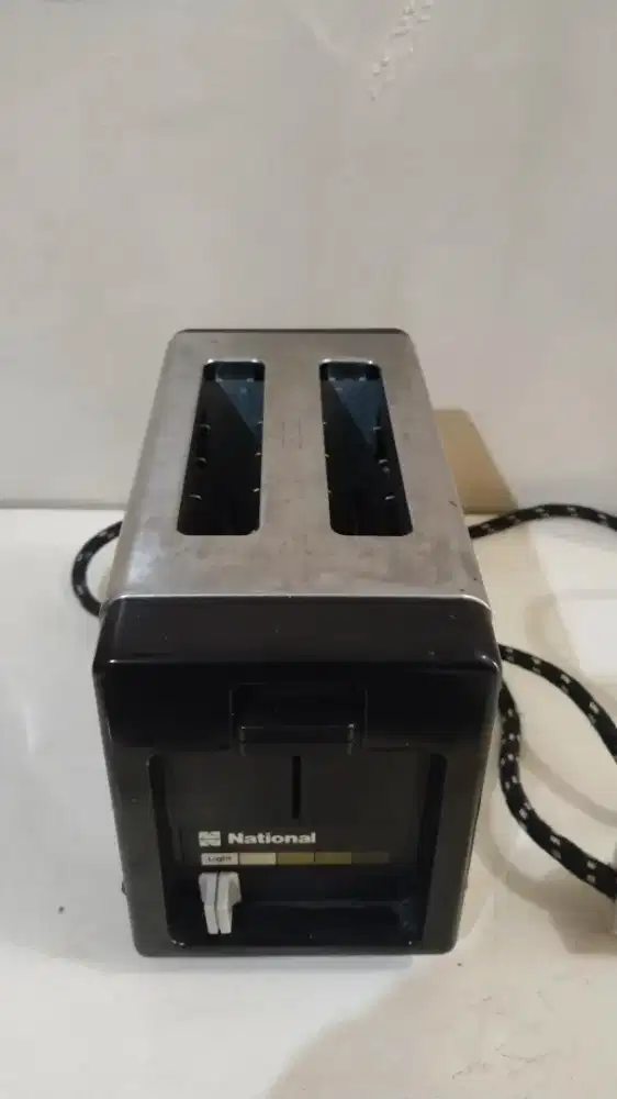 Toaster National 2 Slide