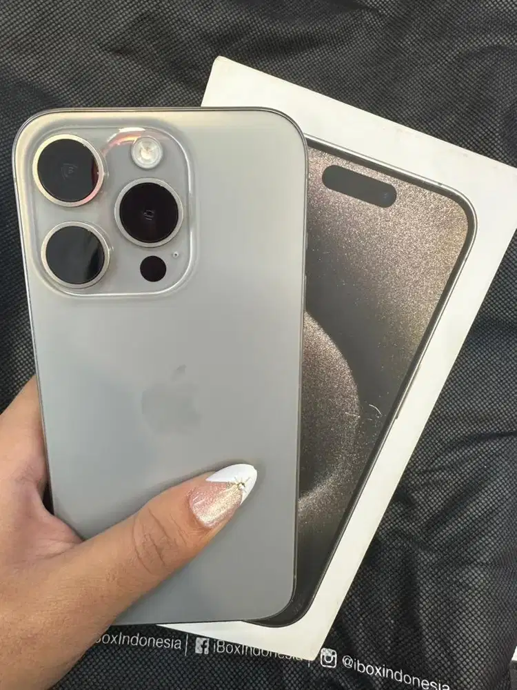 iPhone 15 Pro 128GB Natural Eks iBox BH 80% lengkap
