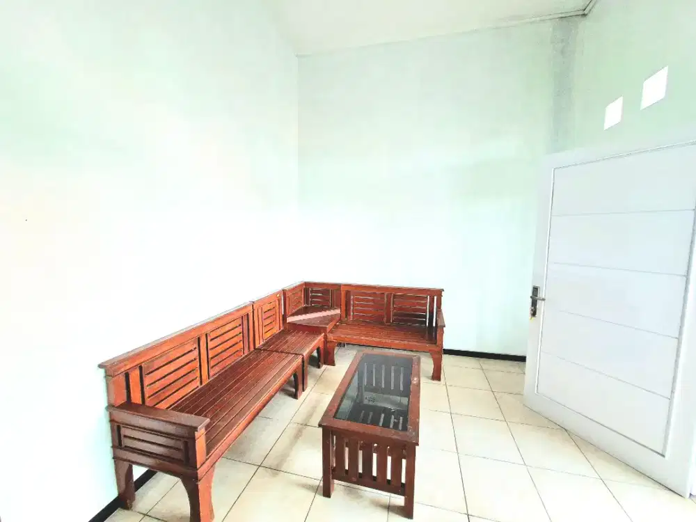 AzkaKia Kos ( Kos Putri )