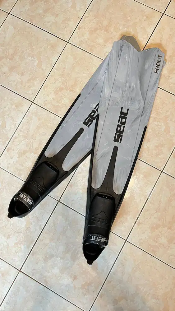 FIN FREDIVE / SPEARFISHING SEAC FINS SHOUT S700 CAMO GRAY (Size 39–40)