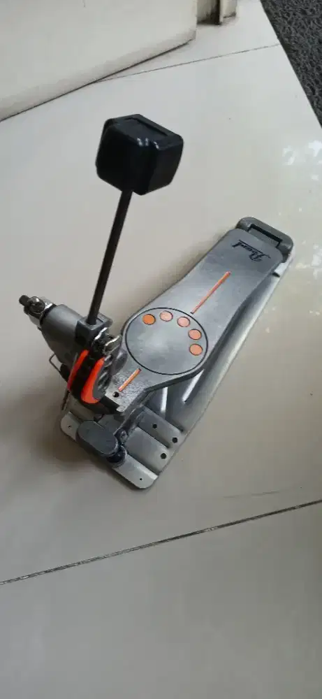 Murah! Pedal PEARL DEMONATOR mulus sempurna