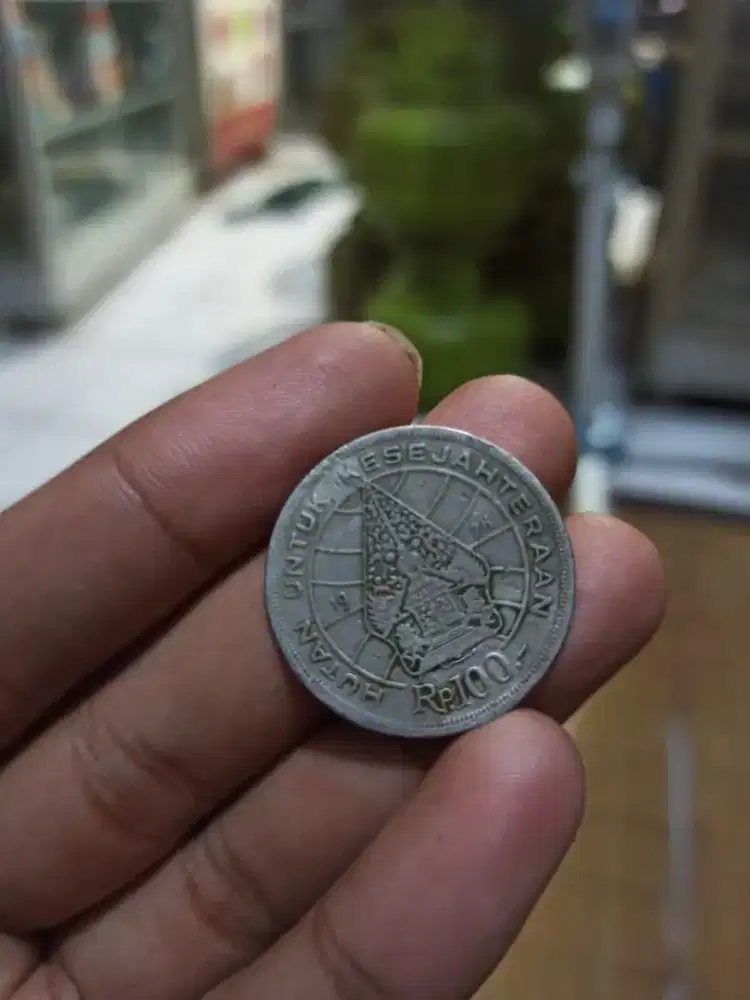 Koin 100 Perak tahun 1978