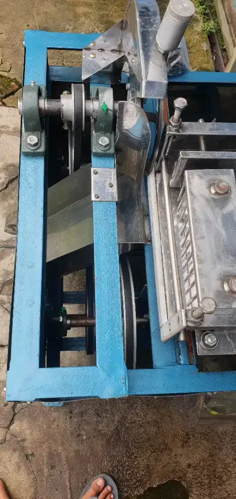 Mesin Perajang Kerupuk Lontongan