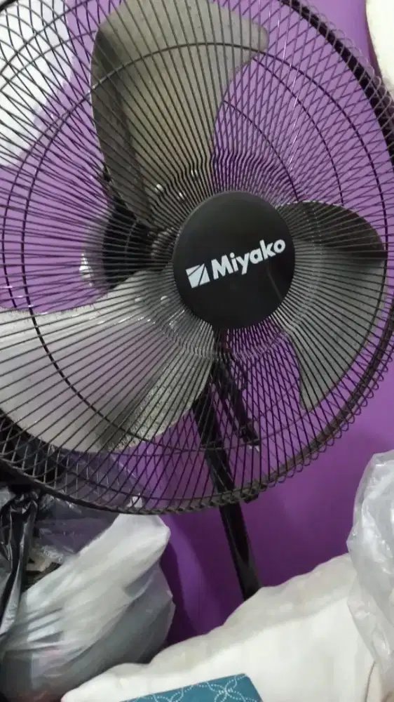kipas angin stainless berdiri miyako