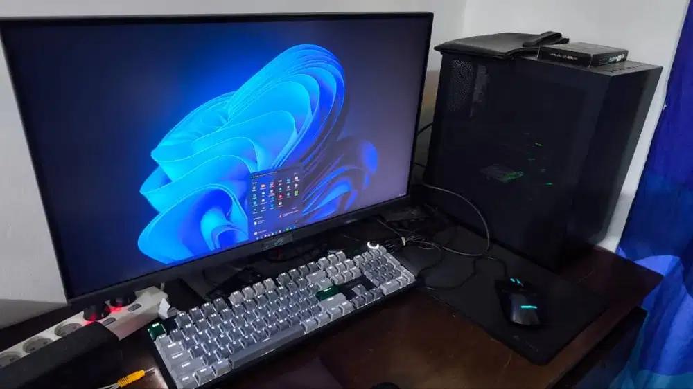 Monitor ASUS ROG STRIX XG27UCS 4K Fast-IPS 165Hz | 100% DCI-P3 | HDR