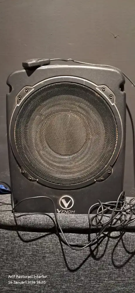 Bastube aktif kolong jok venom 10 in