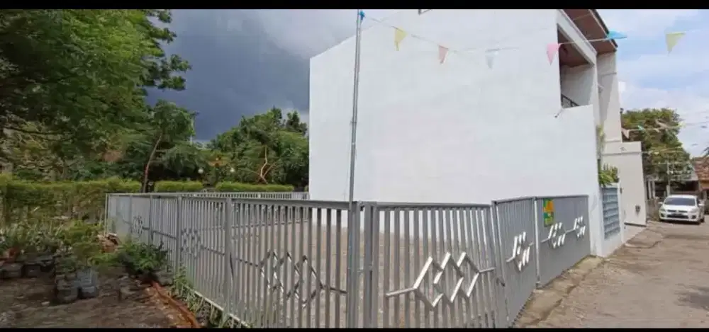 Rumah siap huni di tengah kota Yogyakarta