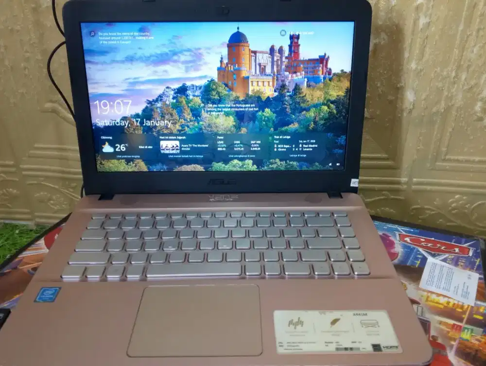 Laptop Asus VivoBook X441M – Ringkas, Stylish, dan Siap Kerja