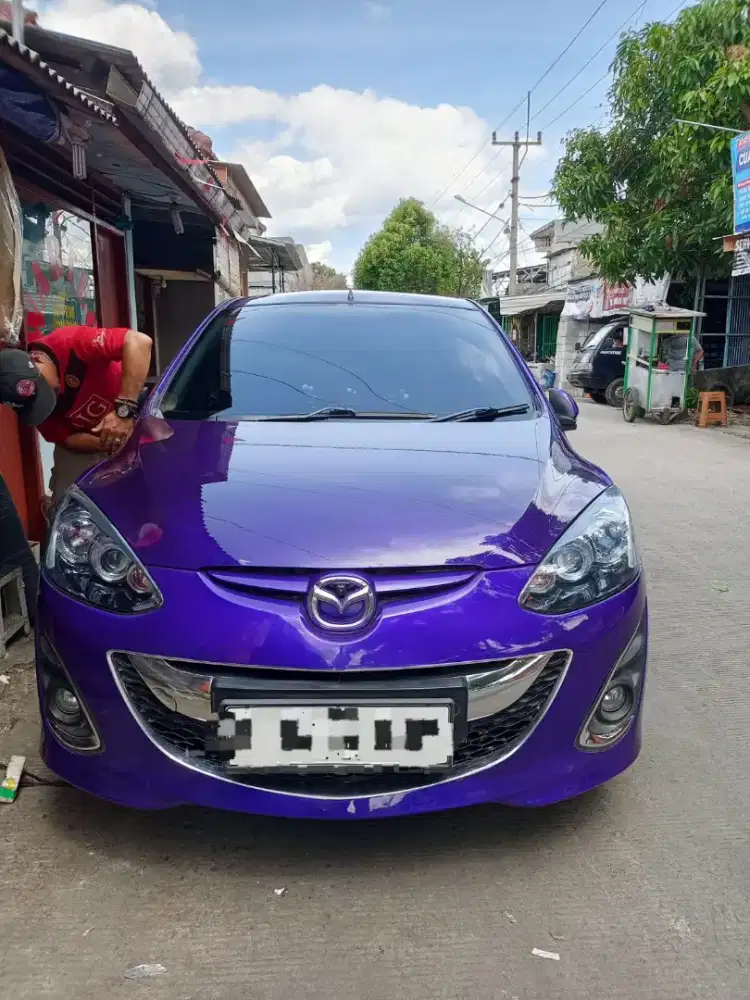 Jual mobil Mazda 2 sedan Flagship 2012 terawat dan siap pakai