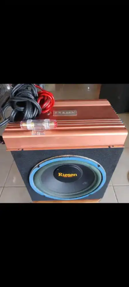 Sepaket Audio Mobil
Subwoofer 10, Riesen +Power merk ADS 4channel dps
