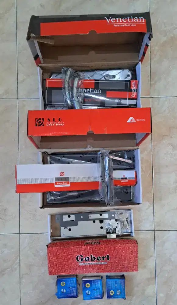Lockcase handle pintu 1 set sisa proyek