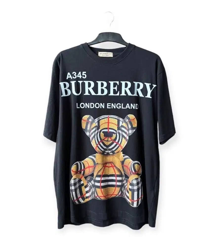 Kaos T-shirt Preloved bal hitam xl 74x56 dol boneka Burberry