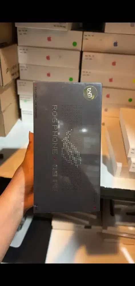 Asus rog phone 9 fe 12/512 garansi tam 1 tahun