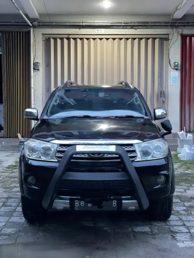 Toyota Fortuner 2.7 G Luxury Bensin 2006 CBU
