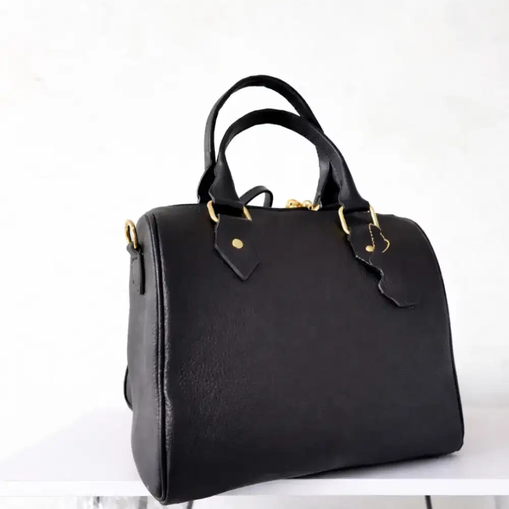 Tas Kulit Asli Wanita