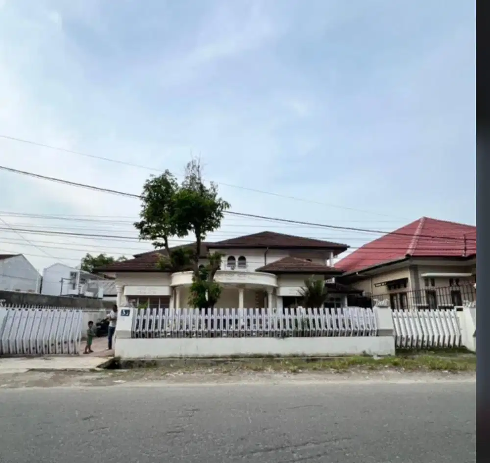 Rumah Besar Dijual