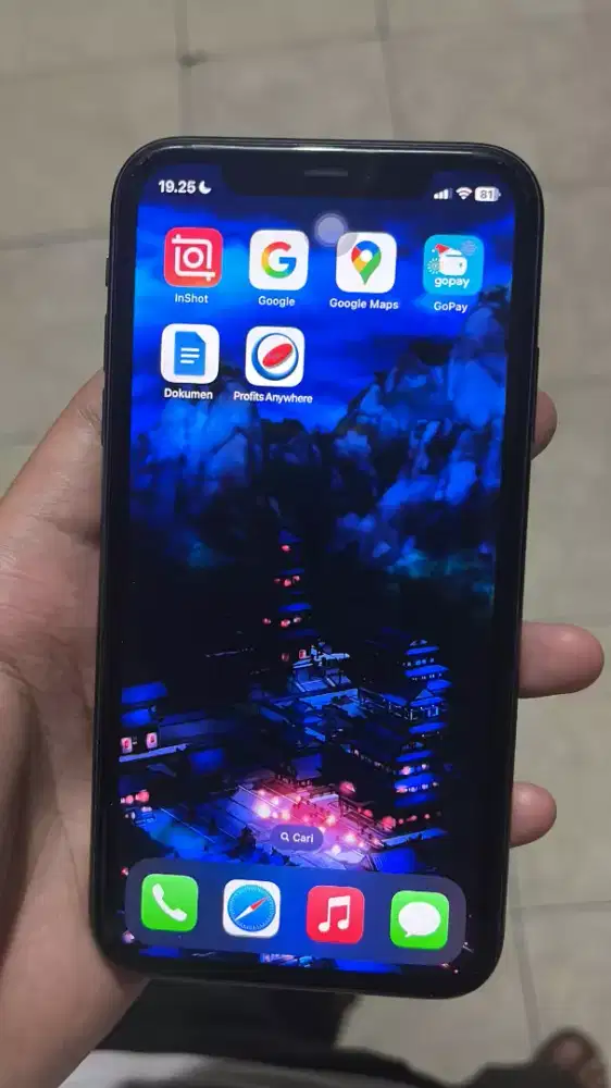 Aplle 11 internal 128 GB exs inter Indosat three Smartfren