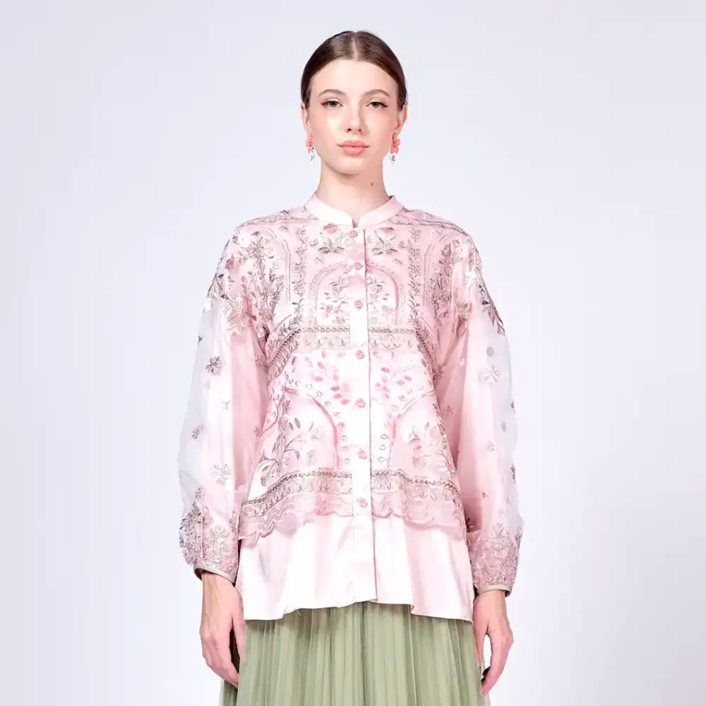 Preloved Atasan Claudia Blouse dari Nawasa