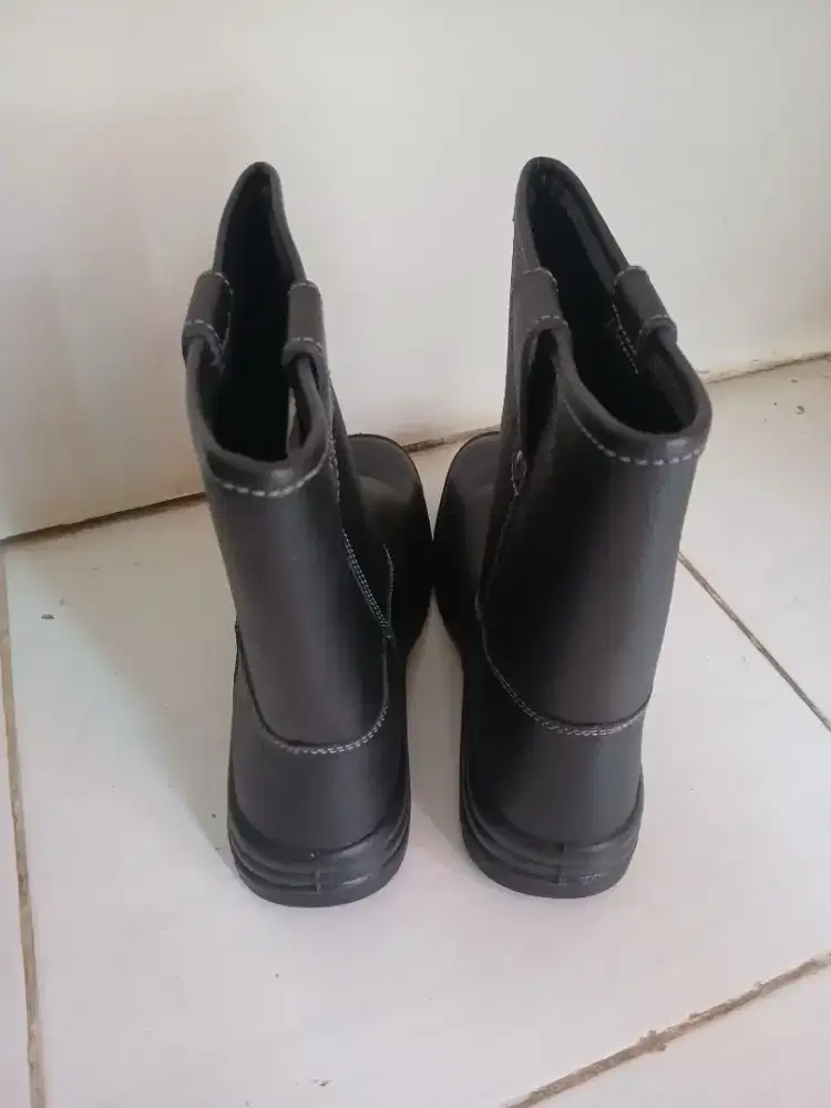 Sepatu safety krusher size 41