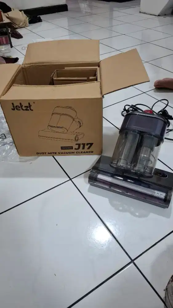 Jetzt J17 Vacuum Cleaner