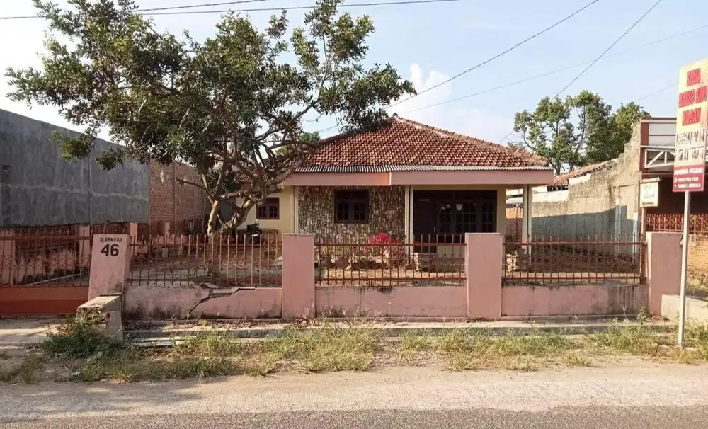Dijual Rumah & Tanah SHM di tengah Kota Metro