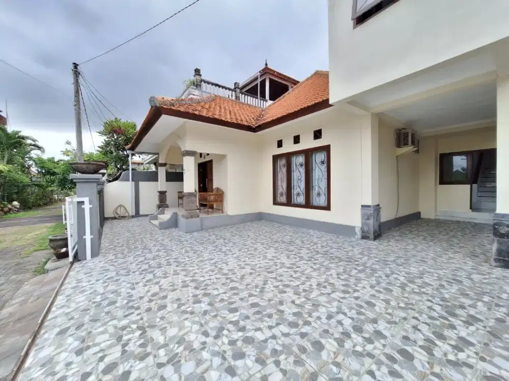 DI SEWAKAN VILLA DI GEDONG SARI MUMBUL JIMBARAN , BALI