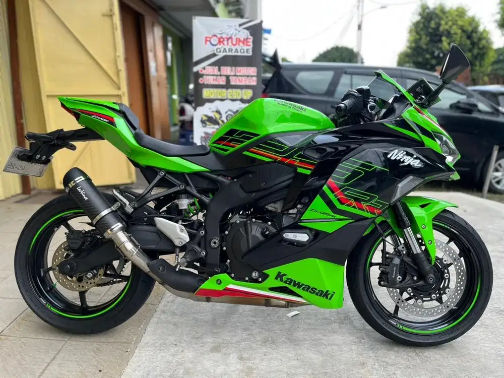 KAWASAKI ZX25RR ABS KM 7RB ANTIK MULUS ZX25R ZX25 NINJA 250 CBR R25