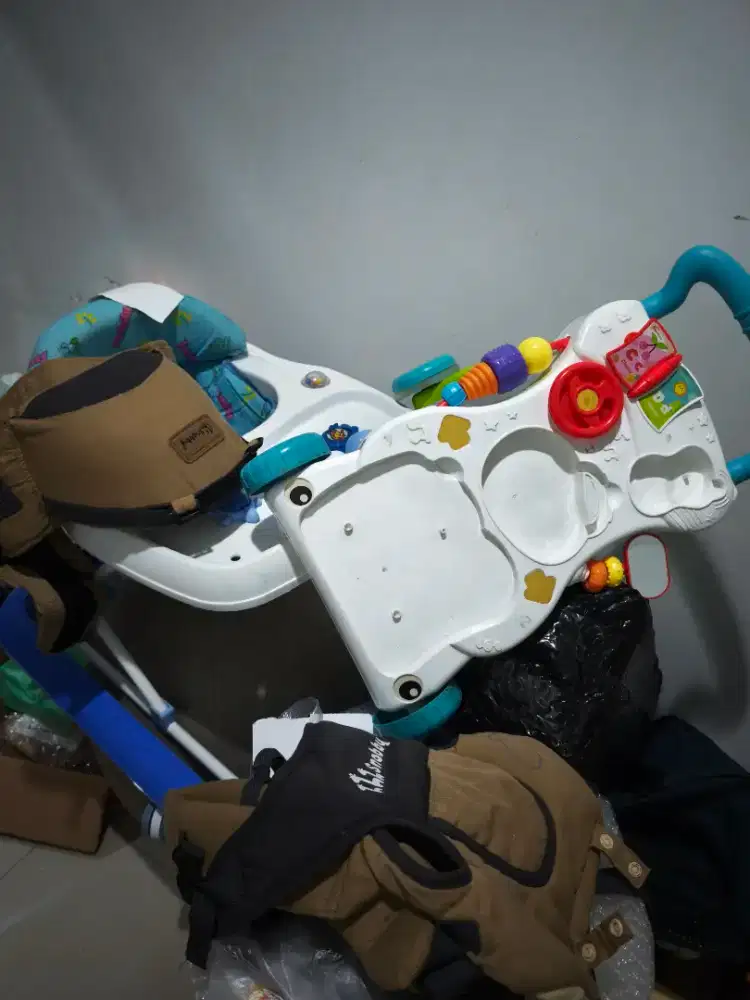 Jual gendongan dan baby walker