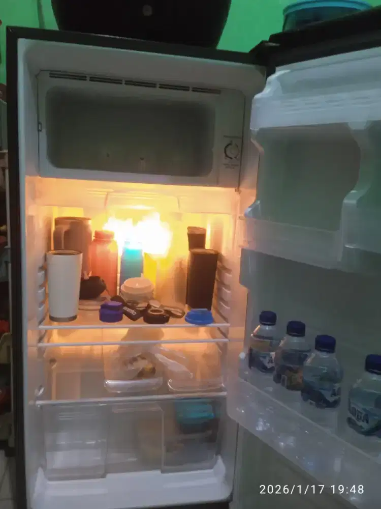 Kulkas sharp 1 pintu sj-x187