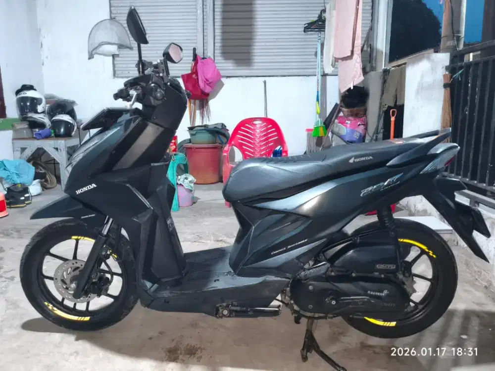 Di jual motor beat deluxe thn 2021 plat E