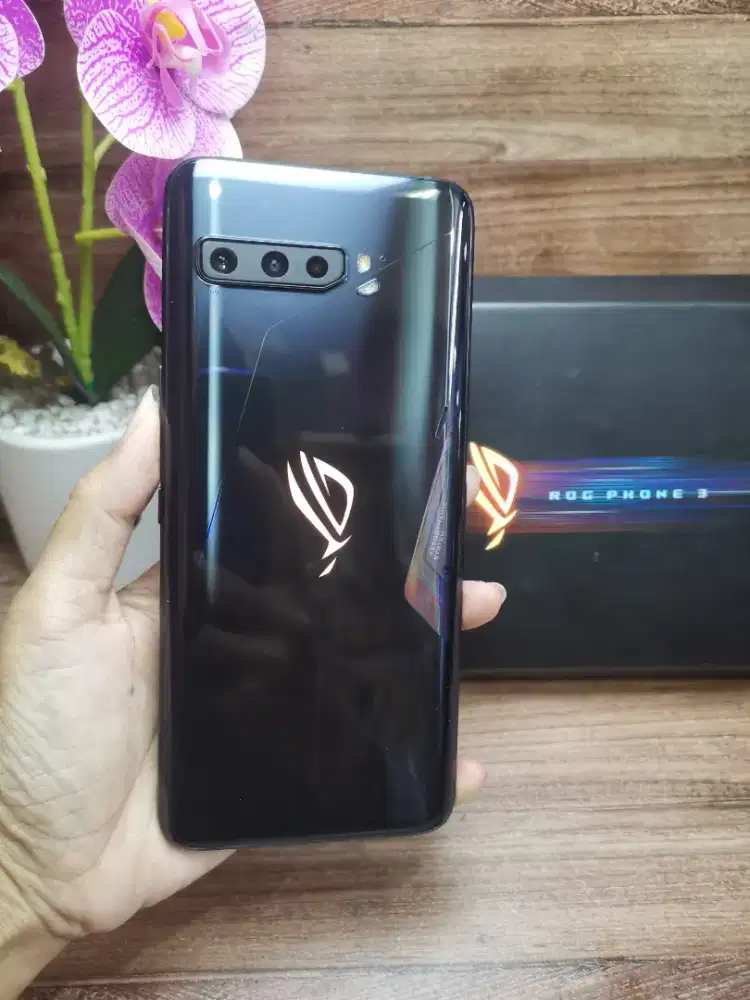 Asus rog phone 3 black 12/256 GB mulus 99% full original garansi resmi