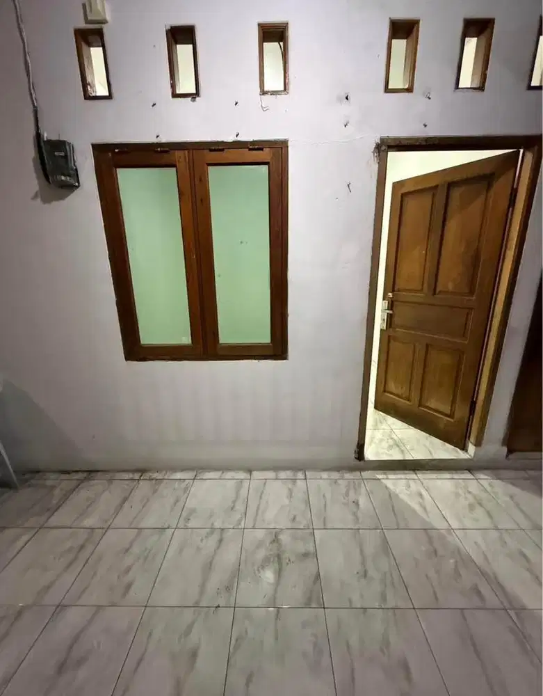 Kontrakan jatibening baru lantai 2/ atas