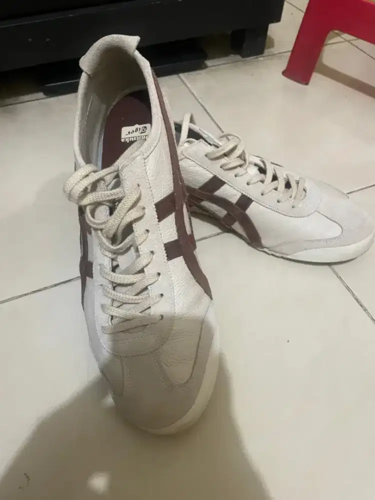 Onitsuka Tiger Casual Sneakers Pria tan brown