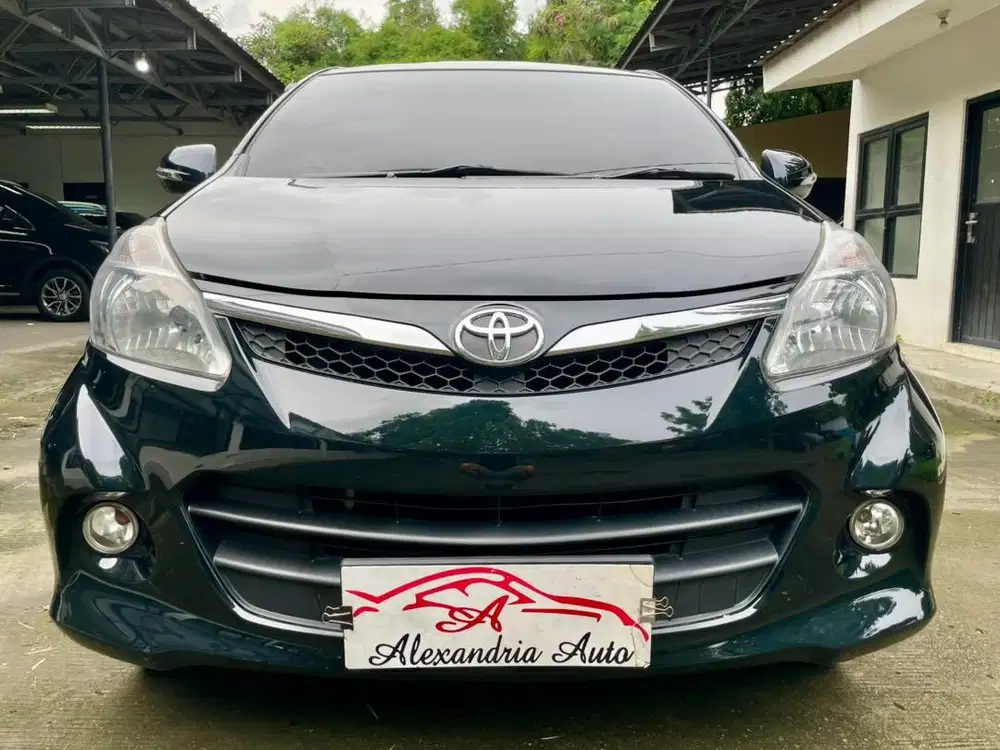 Toyota Avanza Veloz 2012 1.5 AT Super Terawat dan Siap Pakai