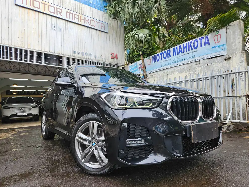 24 rb km BMW X1 sDrive 1.8i M Sport 2023 nik 2022 hitam black F48 X 1