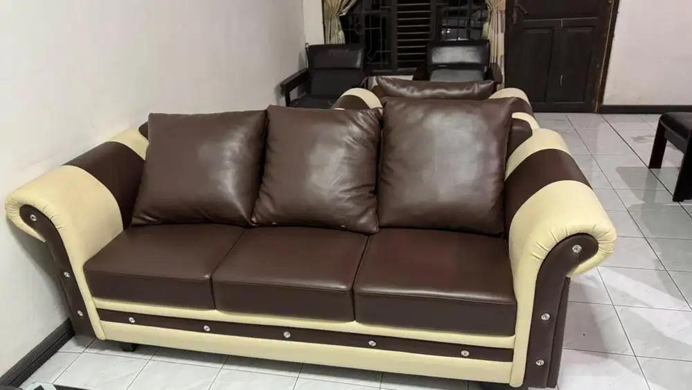 Sofa Kulit 321 Edisi Pindahan