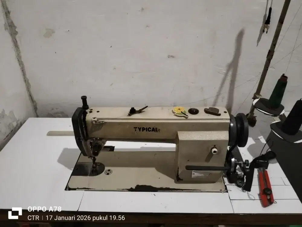 Mesin jahit typical siap pakai