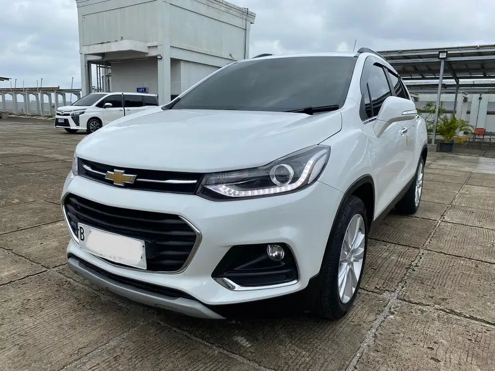 Km50rban Trax LTZ Putih Service Record Chevrolet 2018 Premier NIK 2017