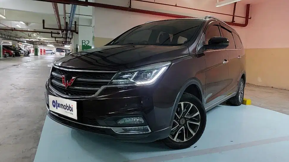 TDP 7,JT Wuling Cortez 1.8 L Lux i-AMT Bensin-AT Merah 2018