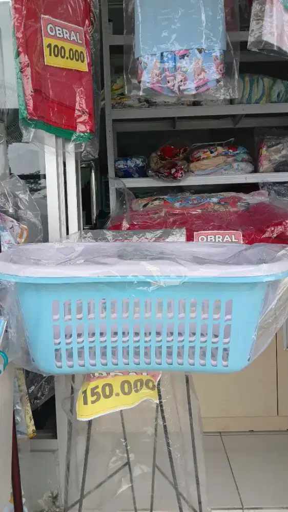 Keranjang bayi baru lahir