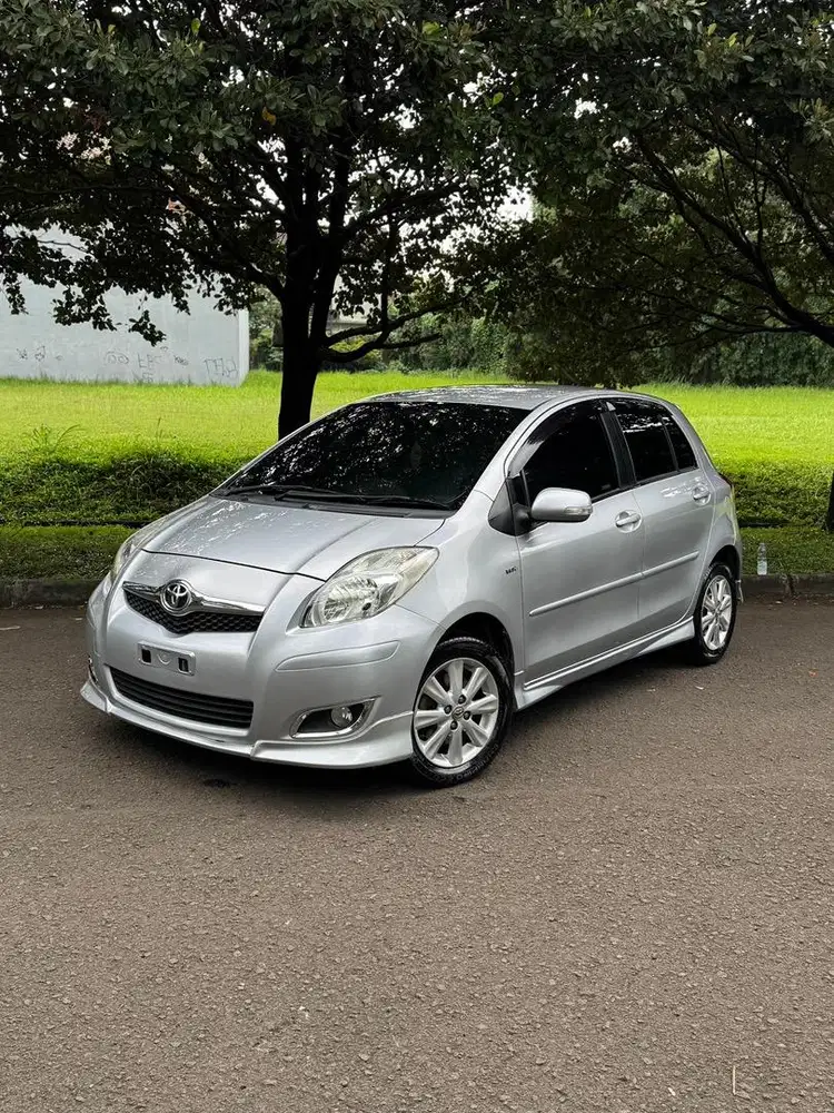 [CASH] Toyota Yaris S Limited AT 2010