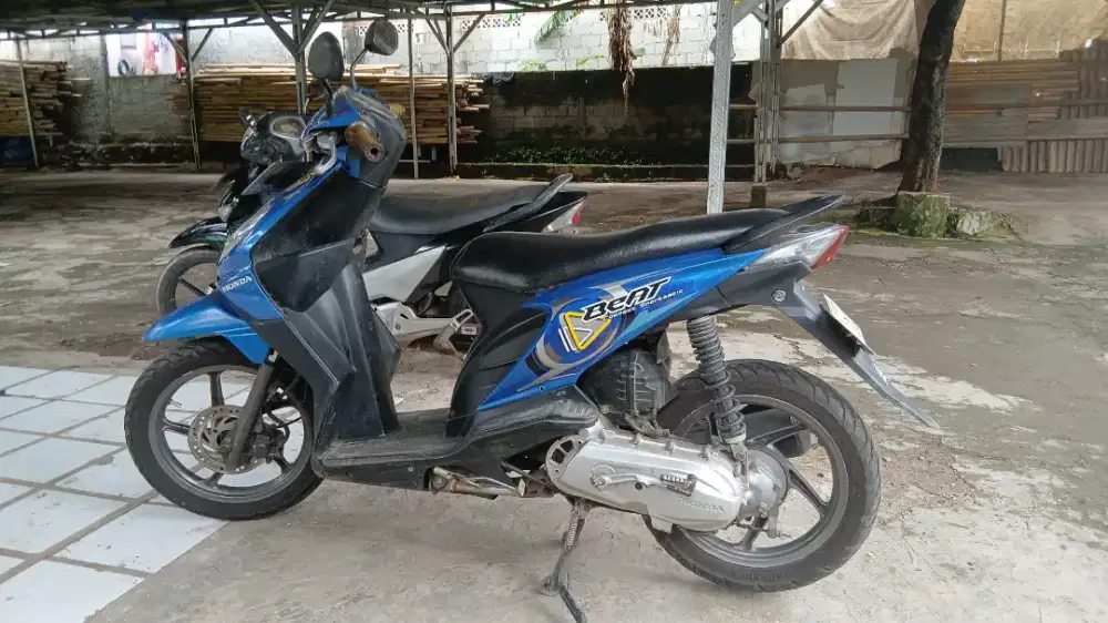 Honda beat karbu apik terawat