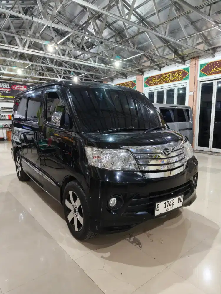 BANYAK Sekali PILIHAN LUXIO X MANUAL Hitam, Kondisi mulus Siap pakai