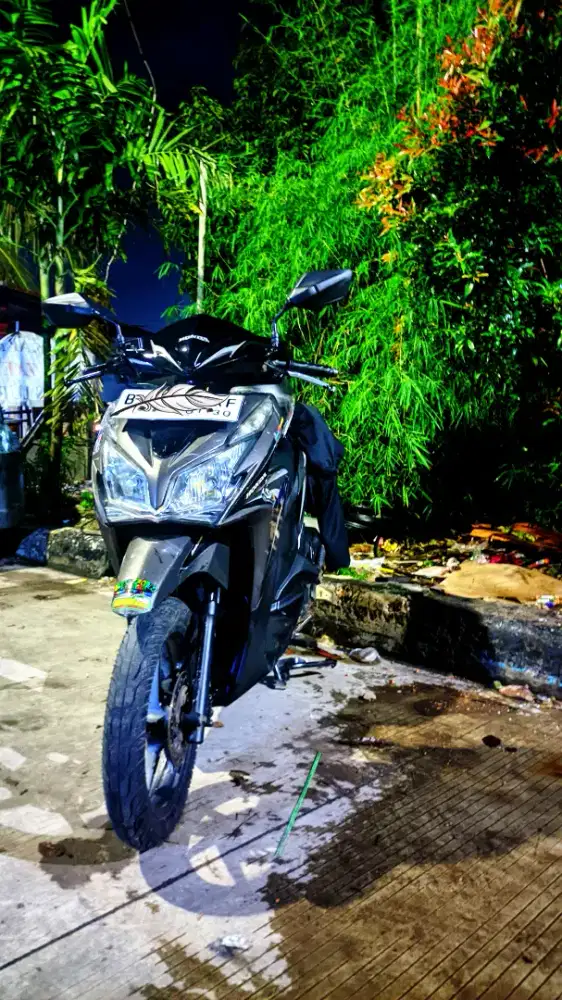 Honda Vario 125 kzr CBS ISS Cokelat (Paling Langka)