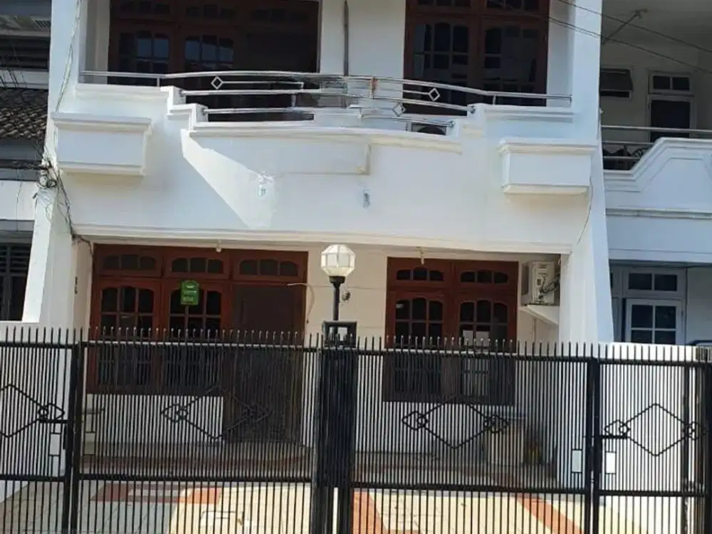 RUMAH KOMPLEK JANUR ASRI KELAPA GADING UKU 6X17 HDP SELATAN UNFURNISHED JALAN LEBAR SIAP HUNI