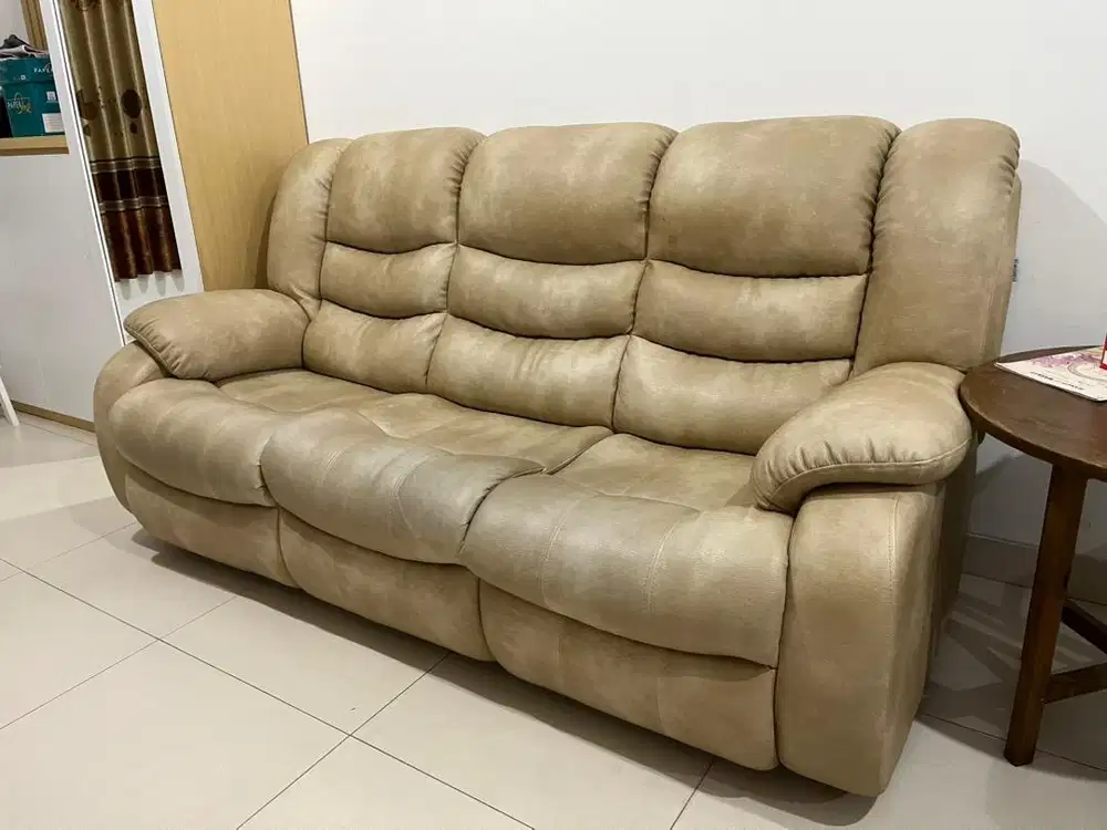 Sofa chandra karya