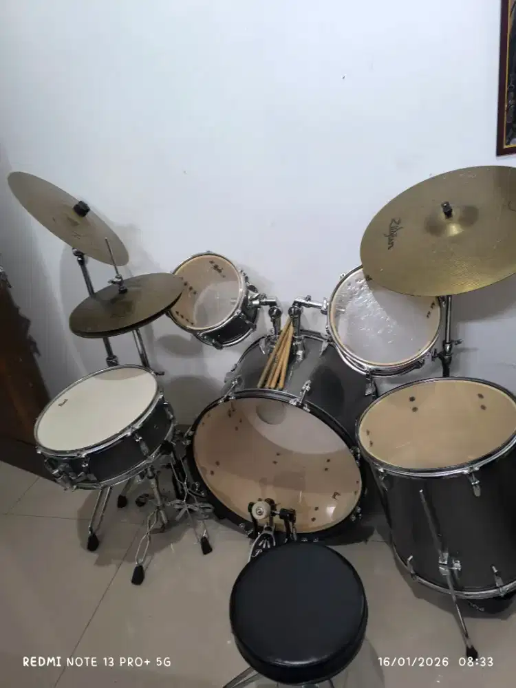 Drum Pearl Roadshow RS525SB/C 6 Piece Drum Set,  WITH Cymbals