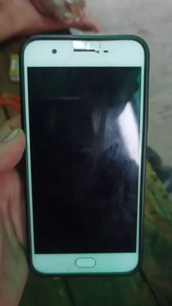 Oppo F1s 4/64 Gb batangan