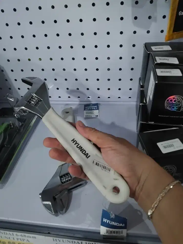 Hyundai - Kunci Inggris 10inch
